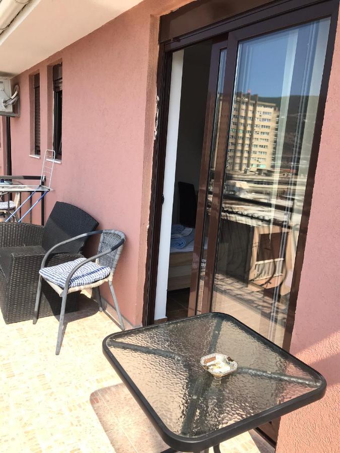 Ferienwohnung Julija 1 Igalo Exterior foto
